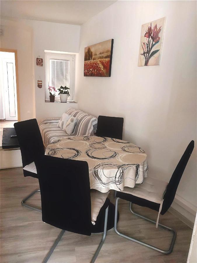 Apartma_Samy Izola Buitenkant foto