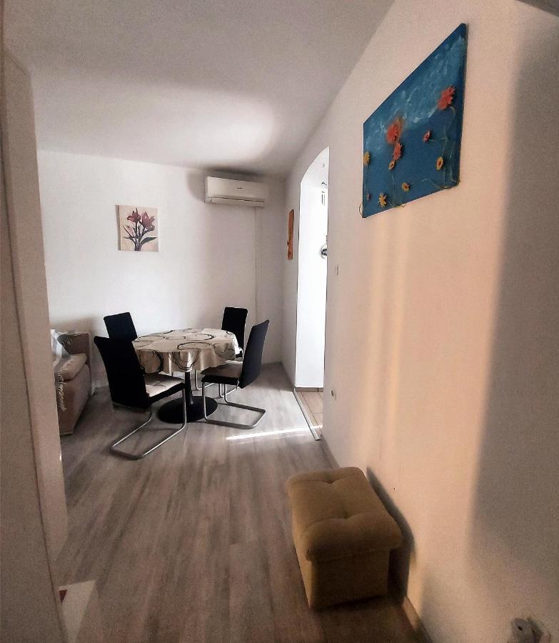 Apartma_Samy Izola Buitenkant foto